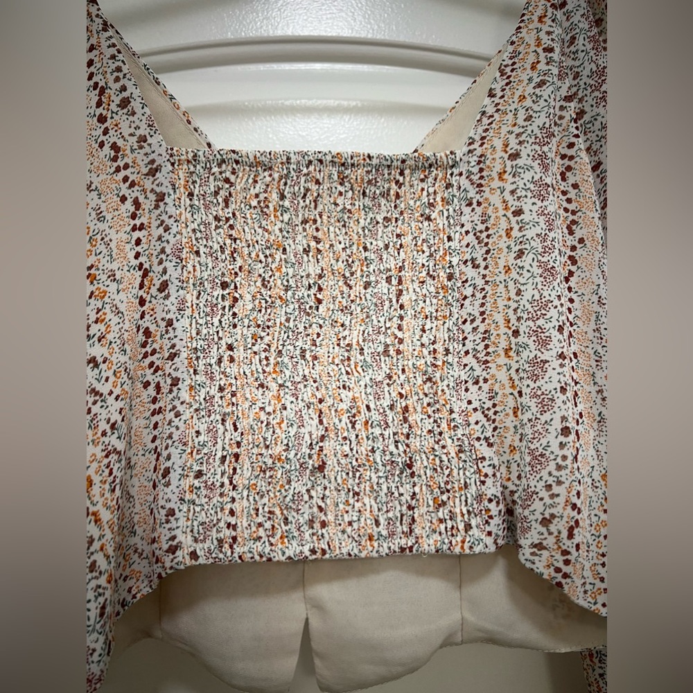 Molly Green Floral Crop Top - Picture 6 of 10